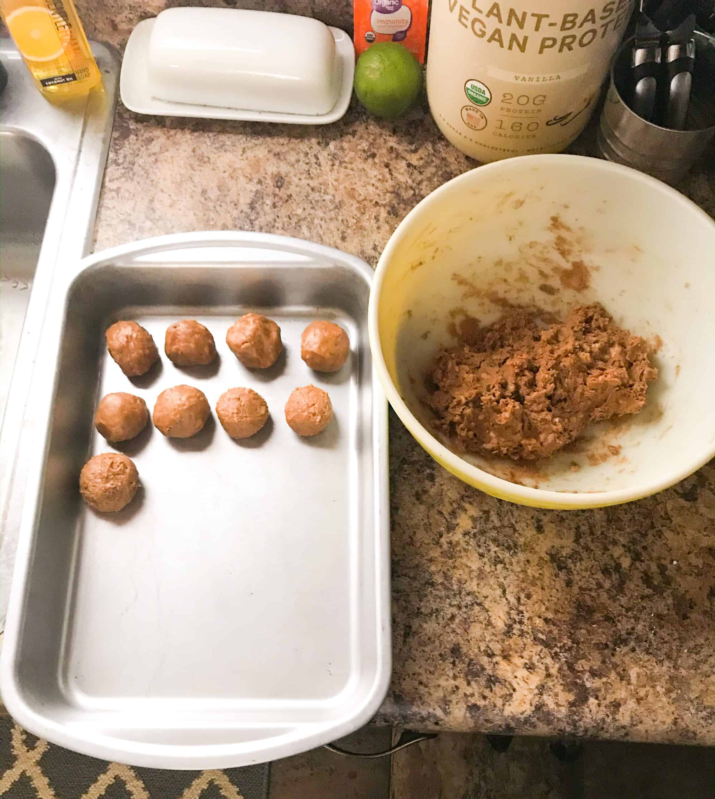 Easy Crunchy Protein Balls