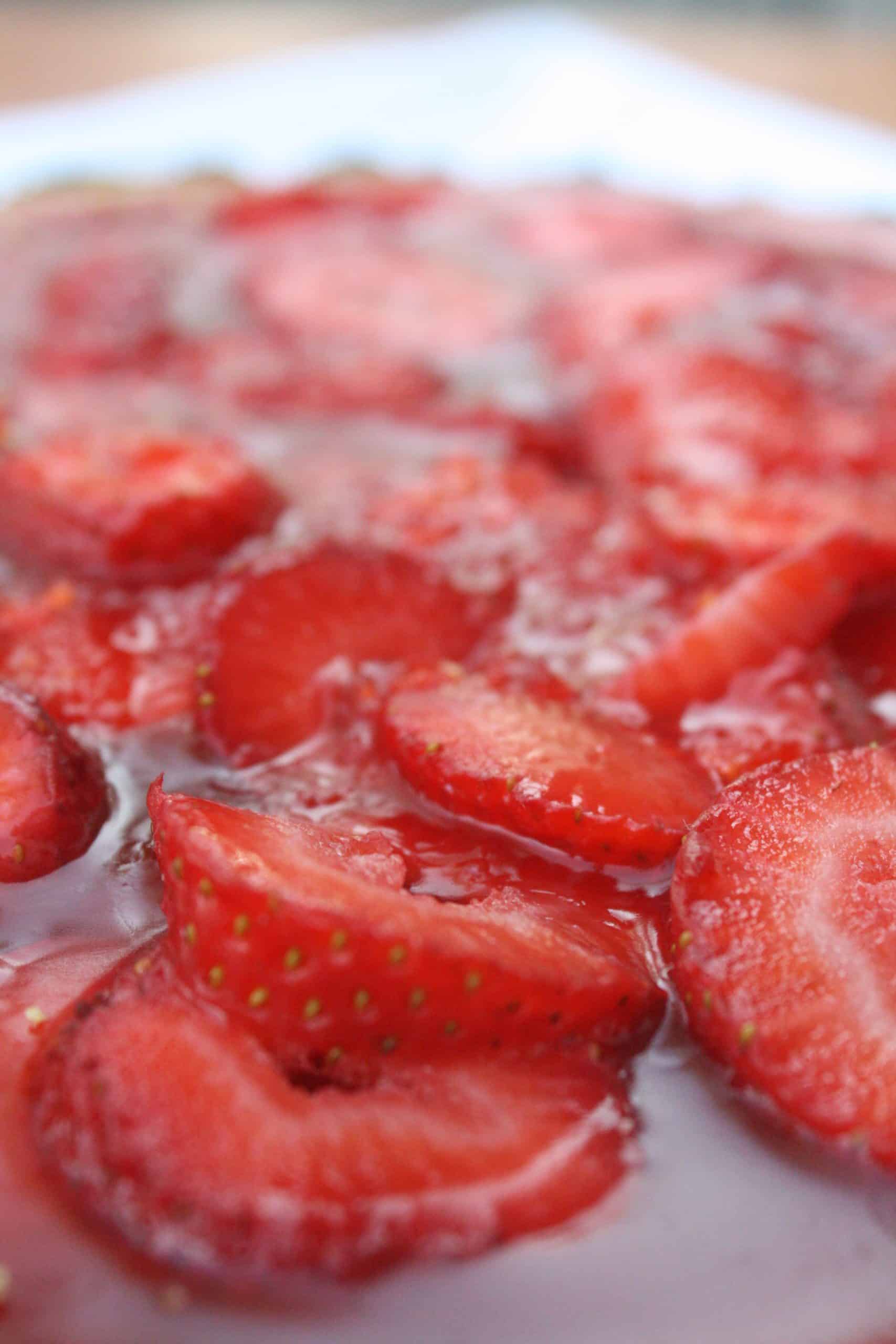 Easy Strawberry Jello Pie